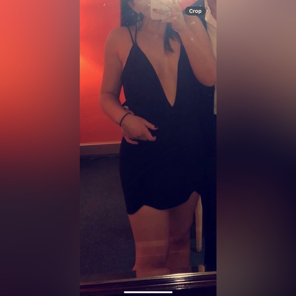 Black mini dress - Picture 2 of 3
